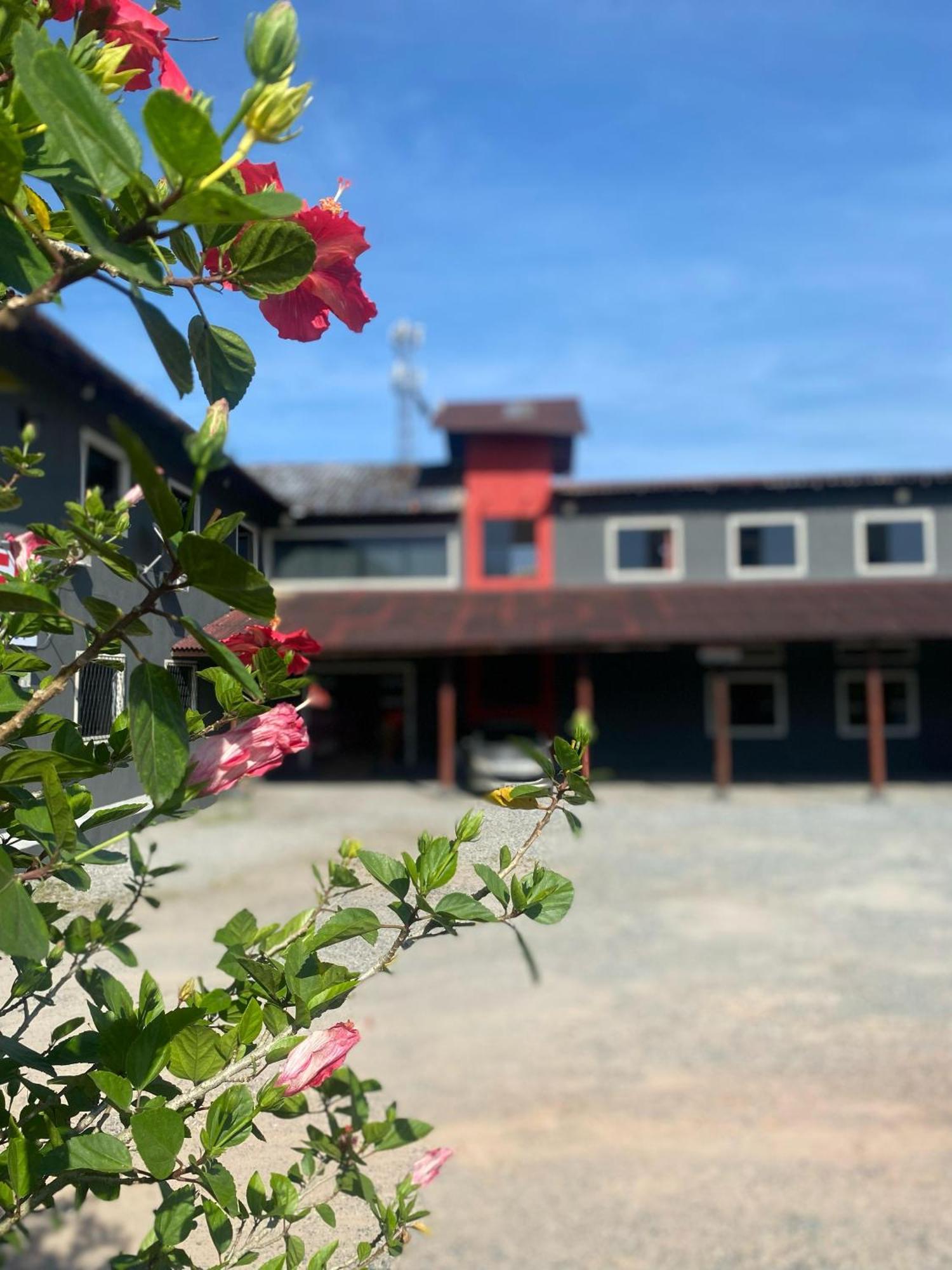 Hotel E Pousada Via Mar Itapocu Kültér fotó