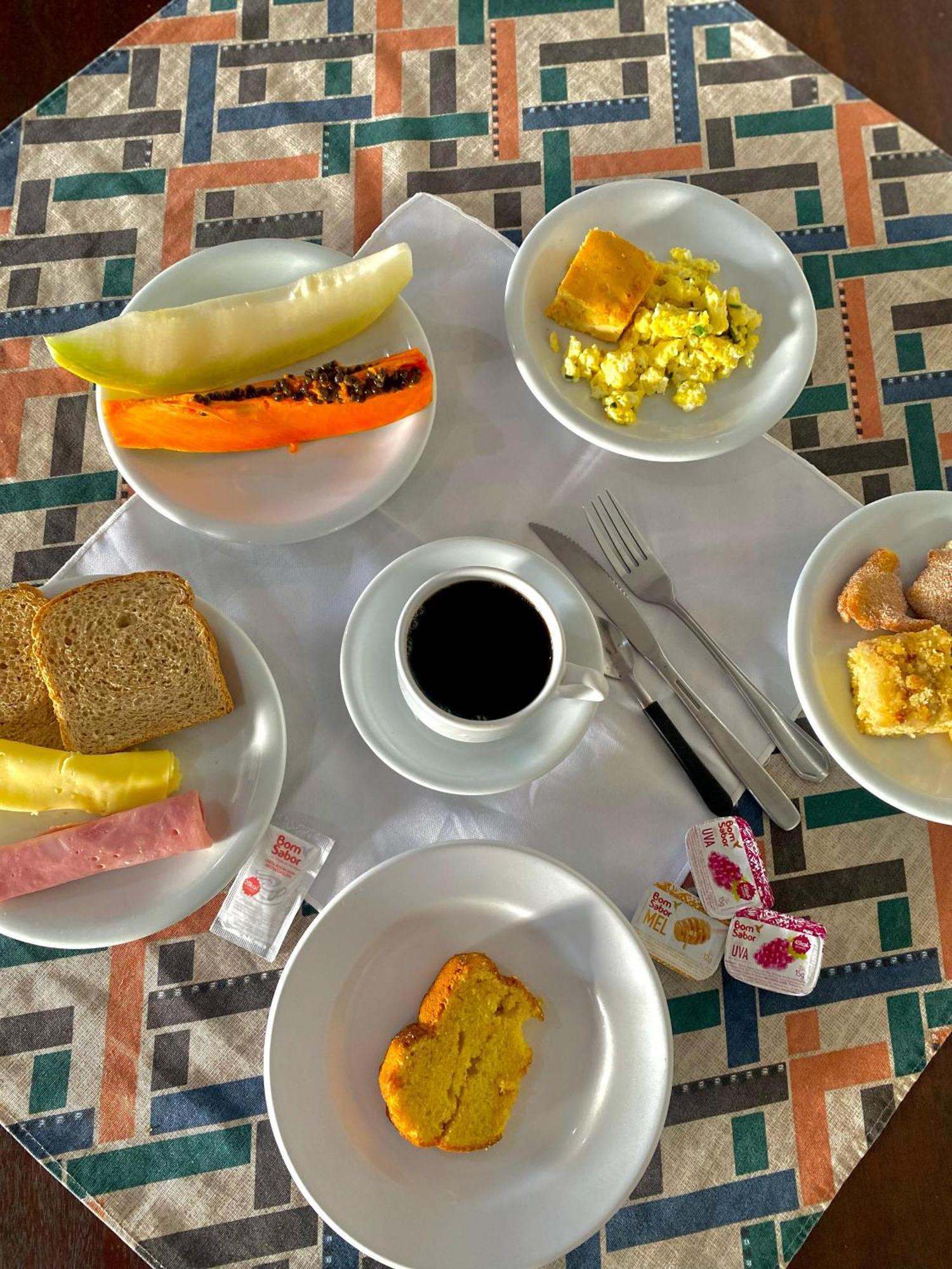 Hotel E Pousada Via Mar Itapocu Kültér fotó