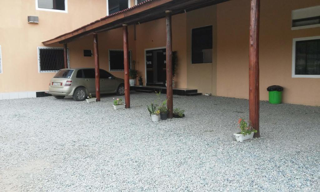 Hotel E Pousada Via Mar Itapocu Kültér fotó