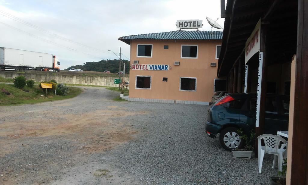Hotel E Pousada Via Mar Itapocu Kültér fotó